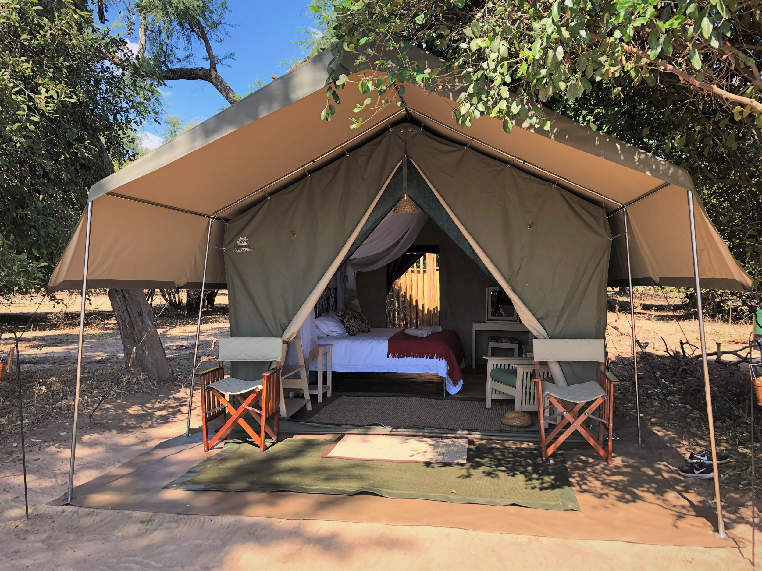 (c) Stretch Ferreira Safaris