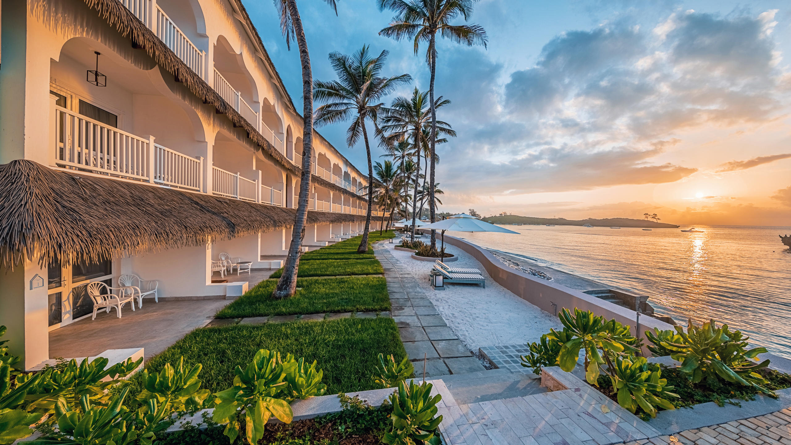 (c) Hemingways Watamu