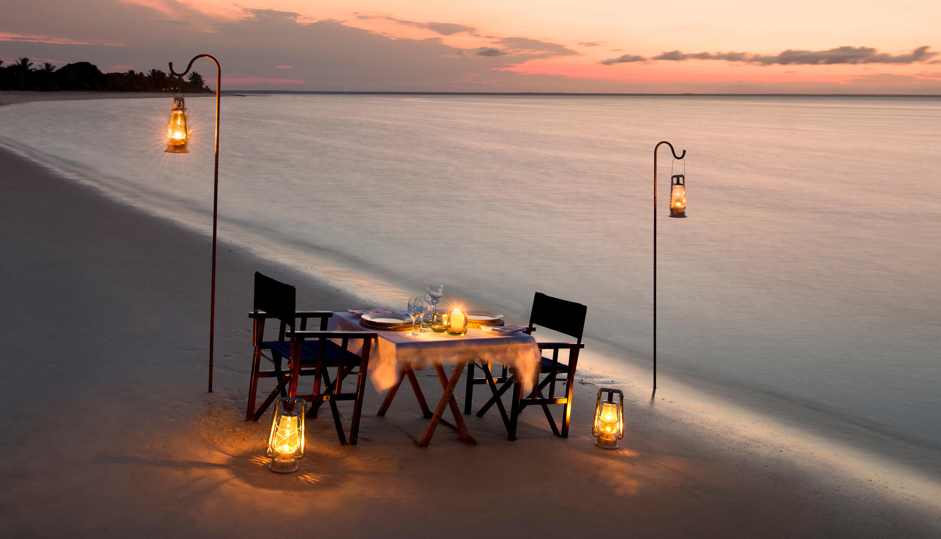 Beach dinner at Benguerra Lodge