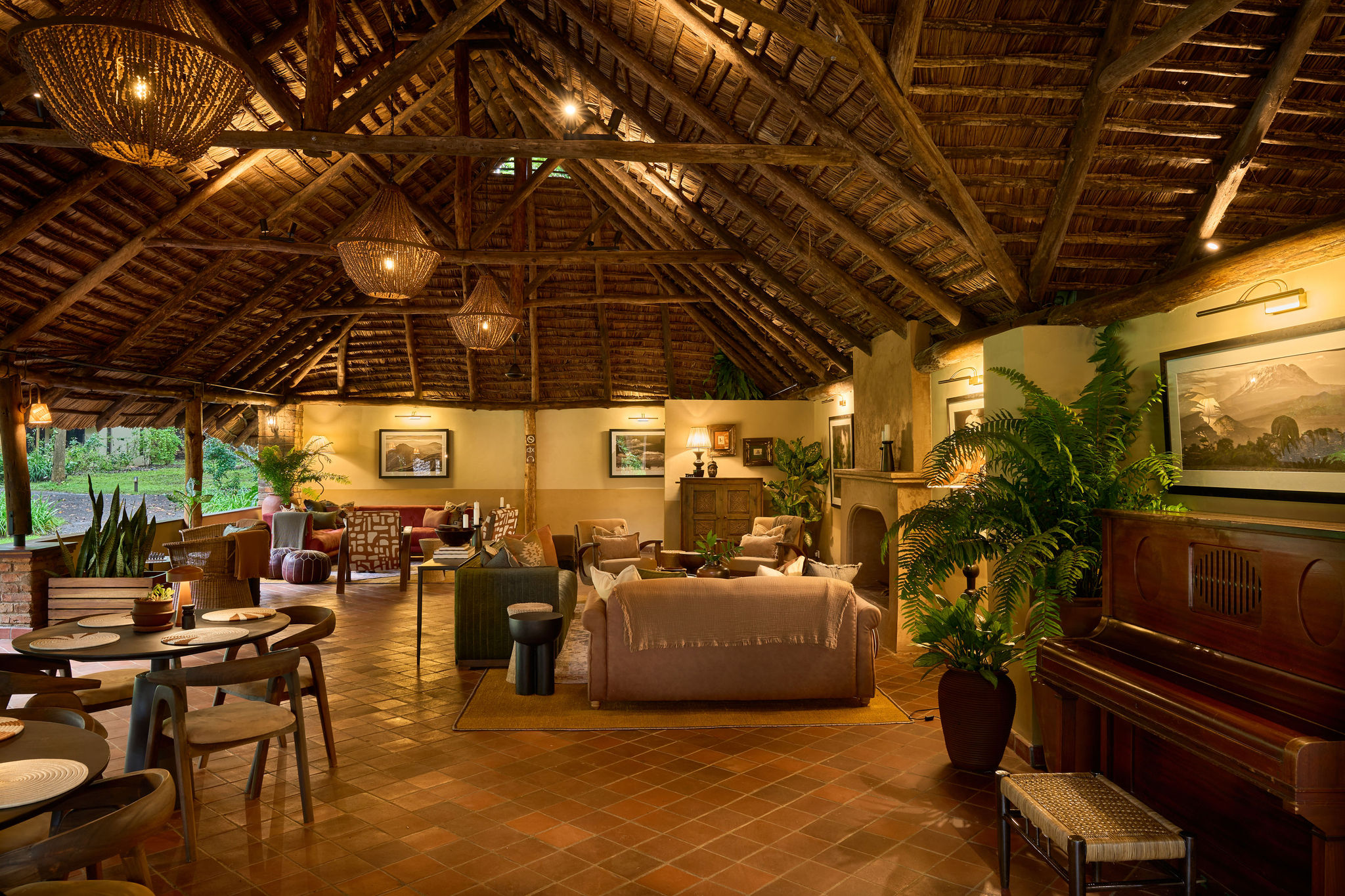 Main lounge at rivertrees country inn