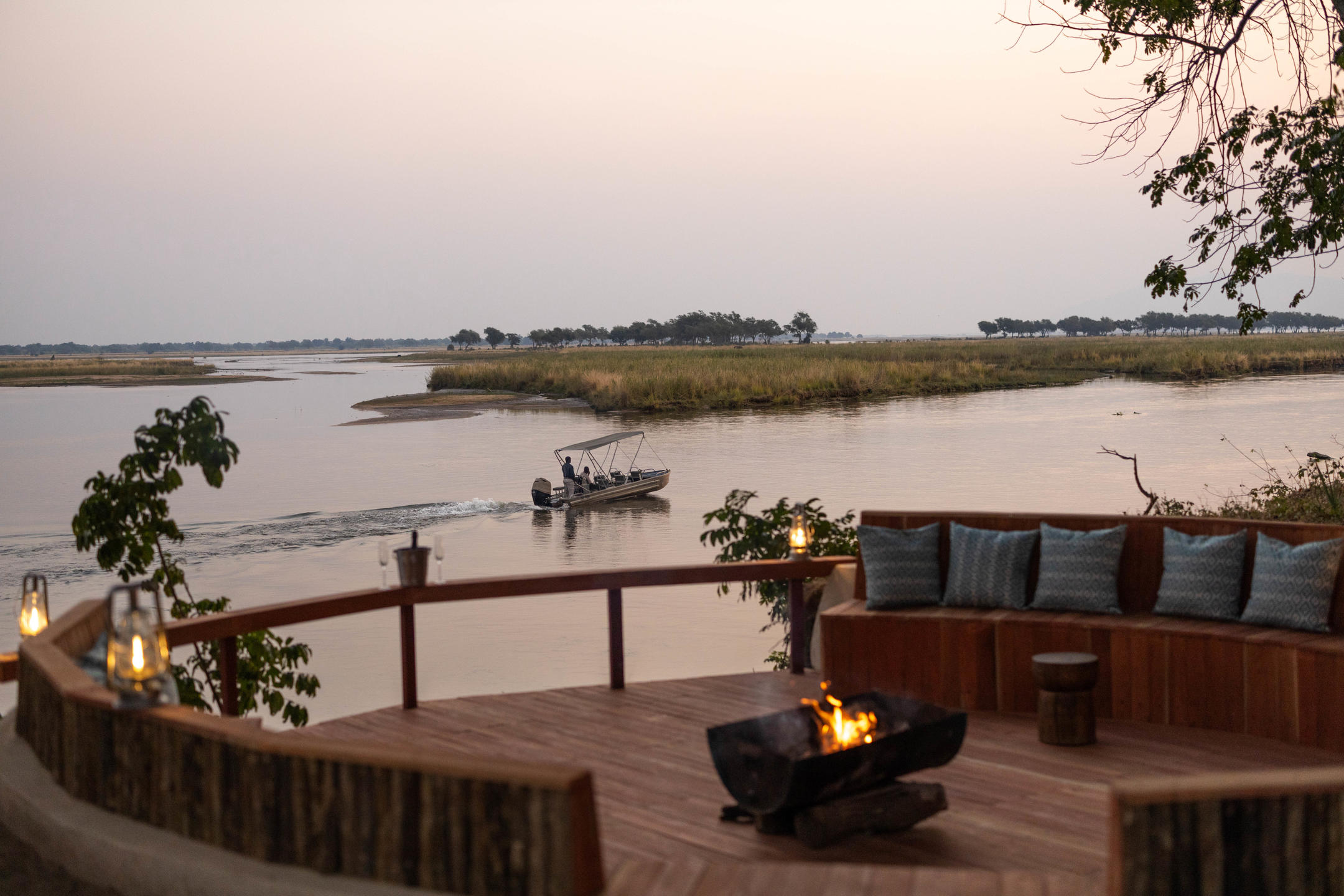 Firepit with seating overlooking the Zambezi at Potato Bush Camp