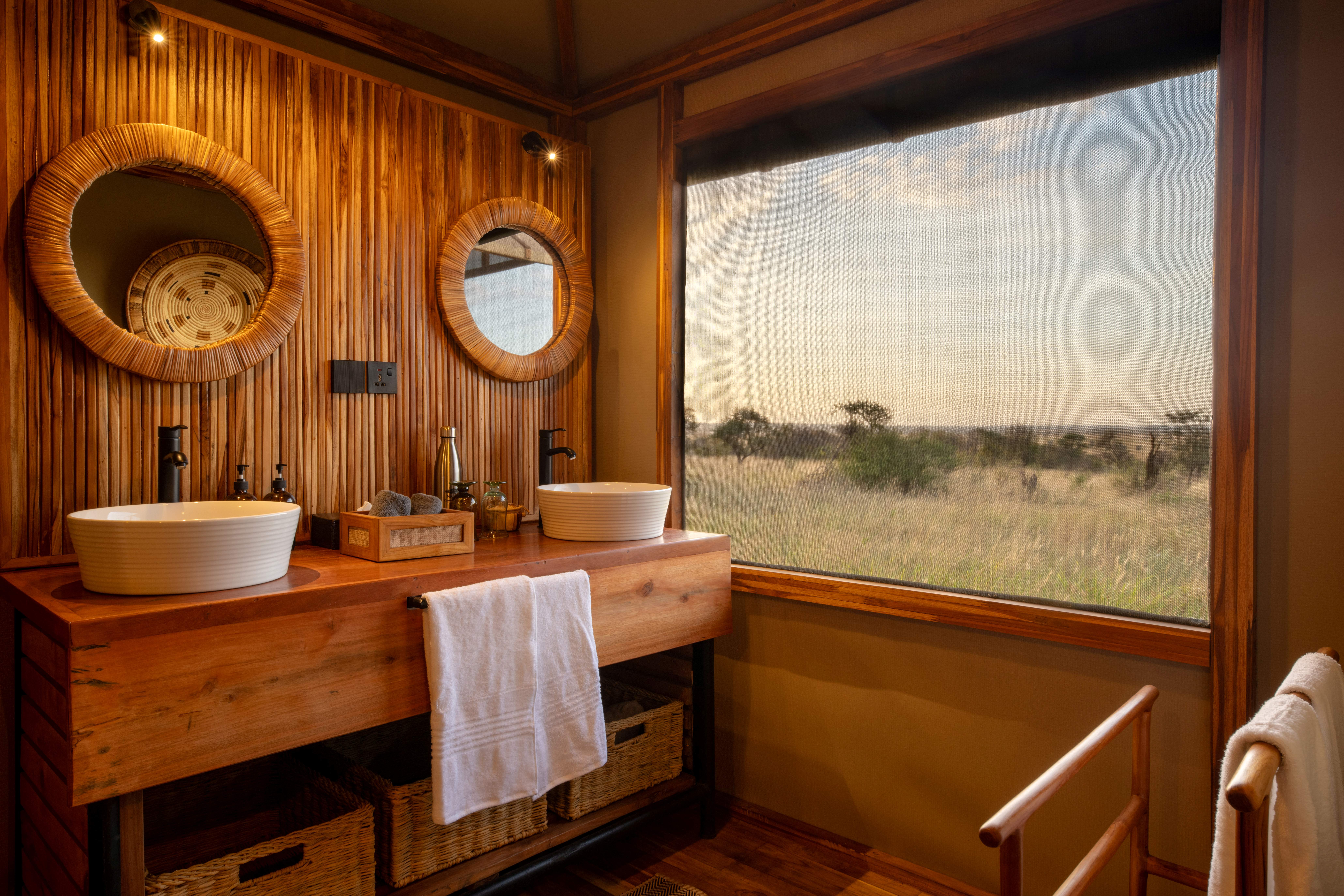Bathroom at Nyikani Camp Central Serengeti