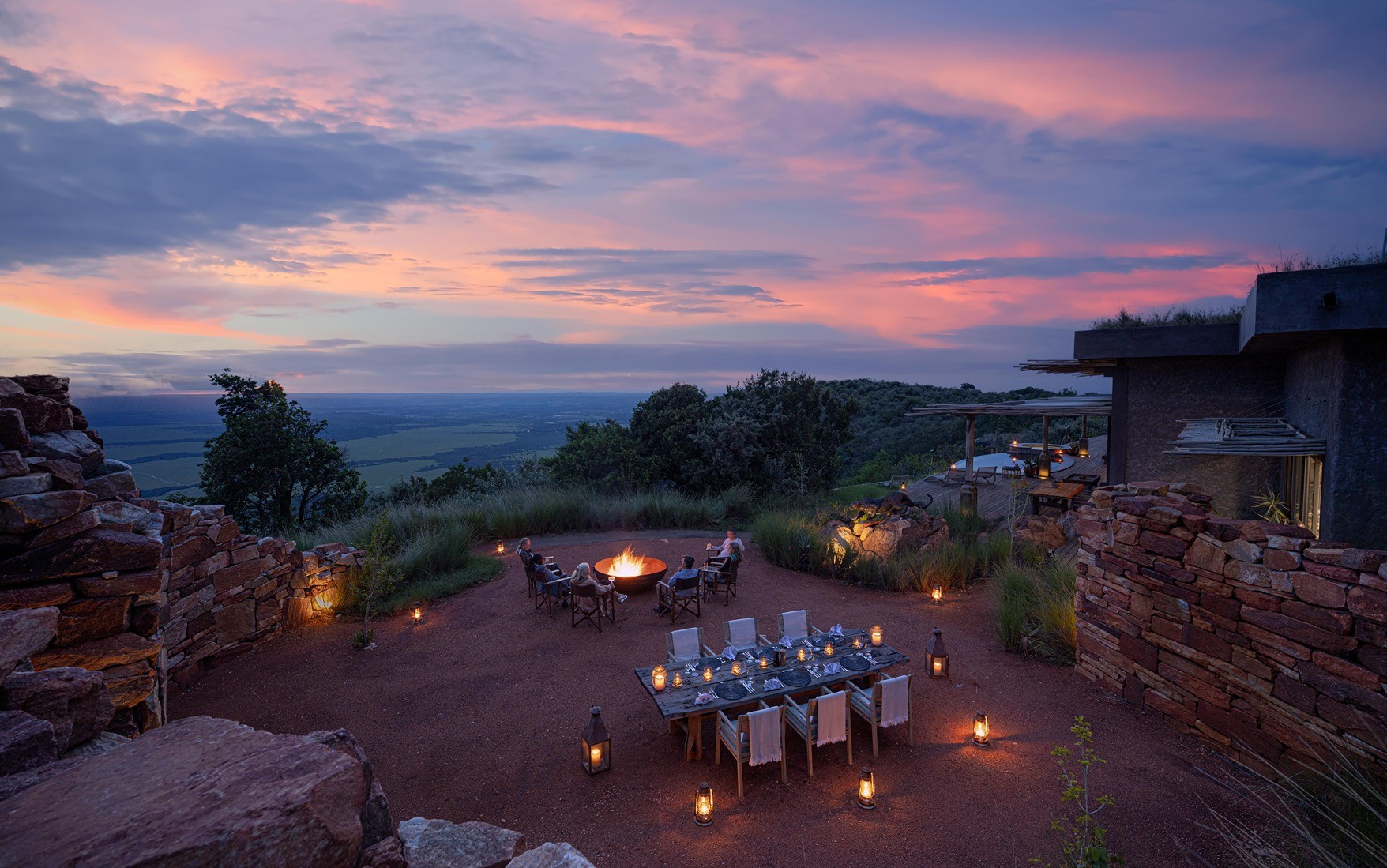 Outdoor dining at Wild hill in the mara